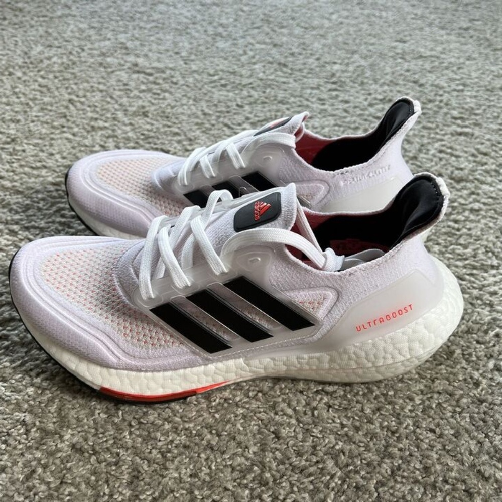 Adidas Ultraboost 21 Running Shoes Men’s US Size 7 Women's 8